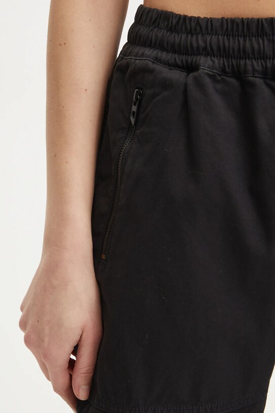 Бавовняні штани Diesel P-RIDE-Q3 TROUSERS чорний A17383.0NJBP