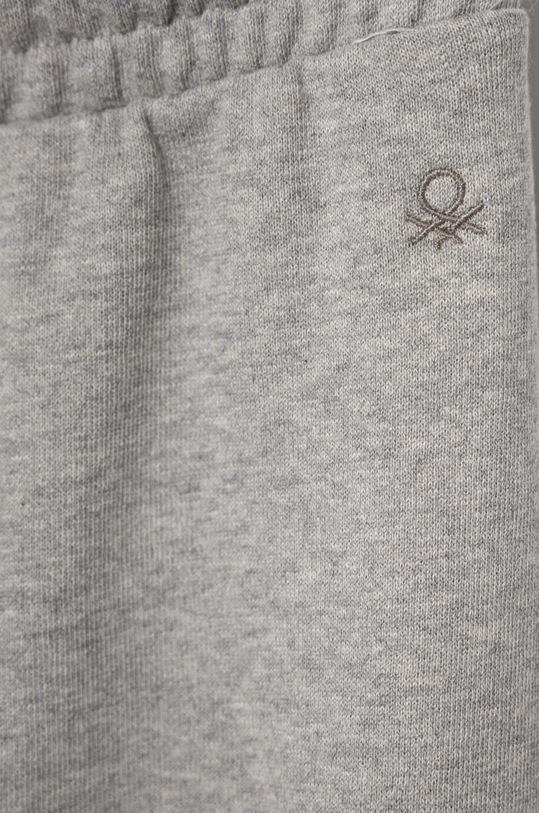 Chłopiec United Colors of Benetton spodnie dresowe bawełniane dziecięce 3J68CF02H.G.NOS szary