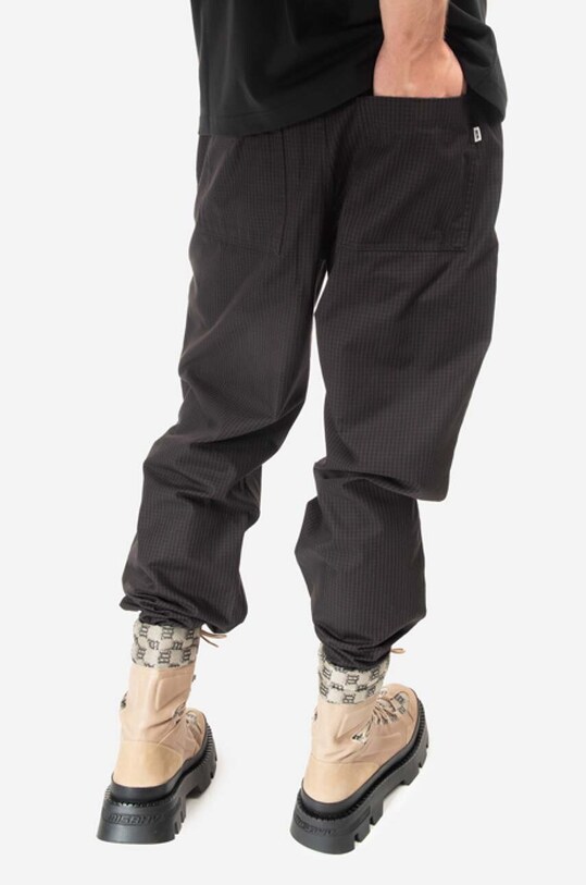Odzież Wood Wood spodnie bawełniane Stanley Crispy Check Trousers 12235008.5274 czarny