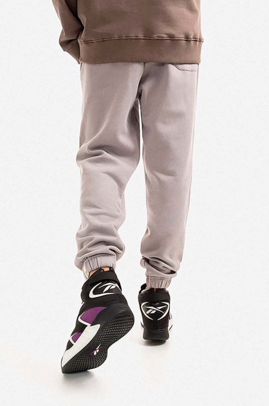 Oblečenie Bavlnené tepláky Alpha Industries 106364.643 sivá