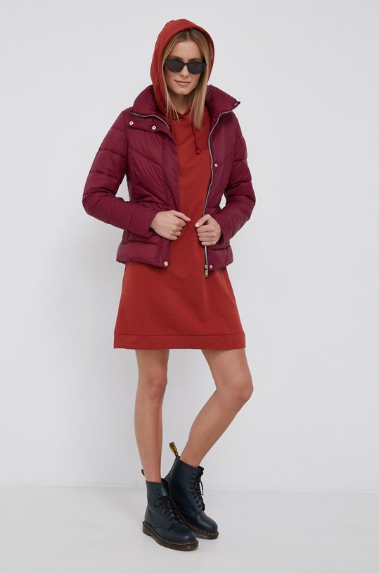 Šaty Vero Moda 10255535 červená AA00