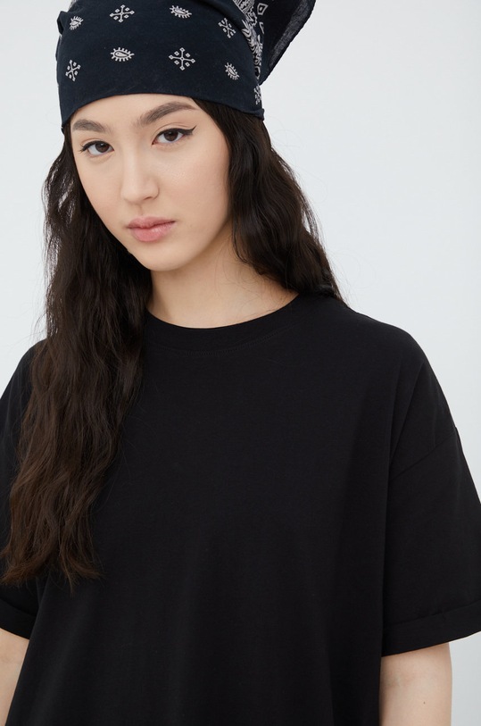 Bavlněné šaty Pieces černá 17114389.Black