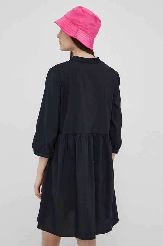 Oblečenie Šaty Vero Moda 10248640.Black čierna