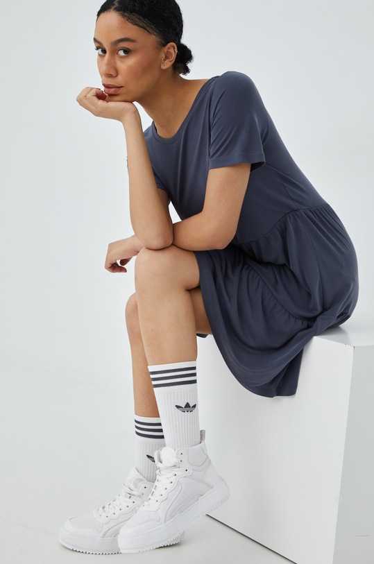 Vero Moda sukienka casual granatowy 10248703.OmbreBlue