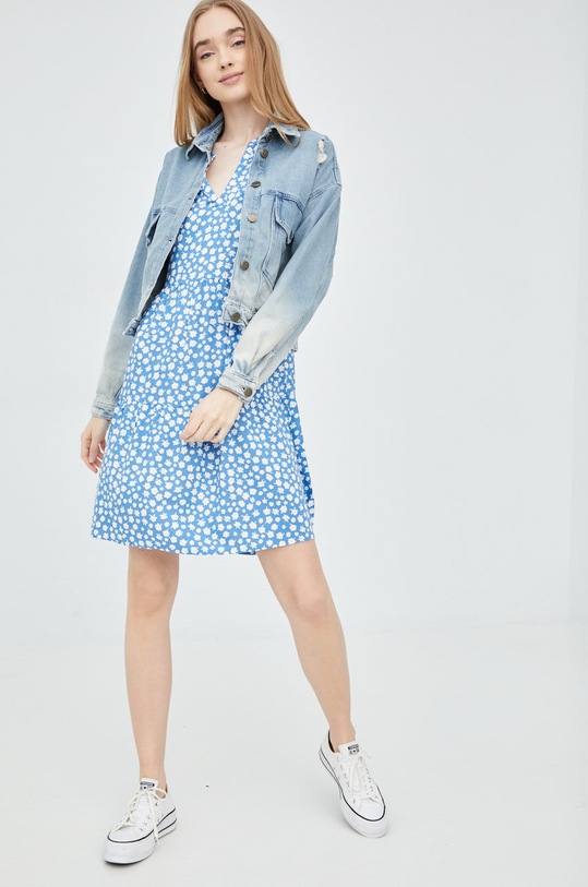 Only sukienka casual niebieski 15262674.Campanula