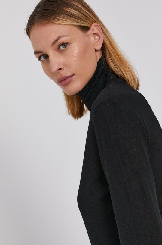 Svetr Emporio Armani černá 8N2MZU.2M9DZ