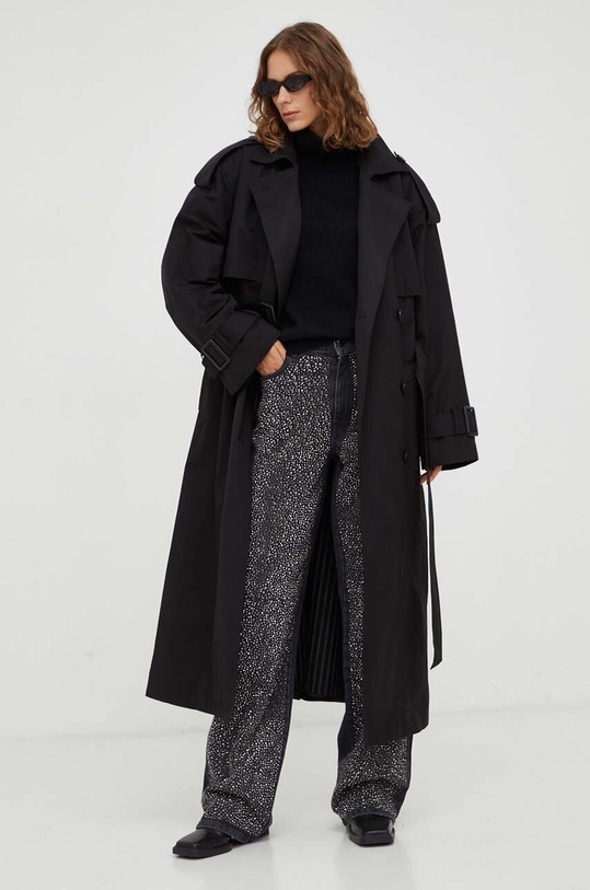 Gestuz sweter wełniany 10906730 czarny AA00