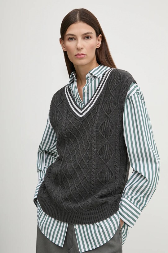 Renewed bezrękawnik Creative Upcycling pozostałe szary Upcycled.Sweater.Vest.5