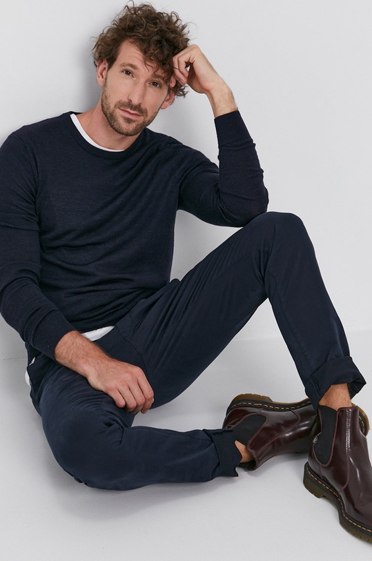 Tiger Of Sweden Sweter okrągły granatowy T68915005Z