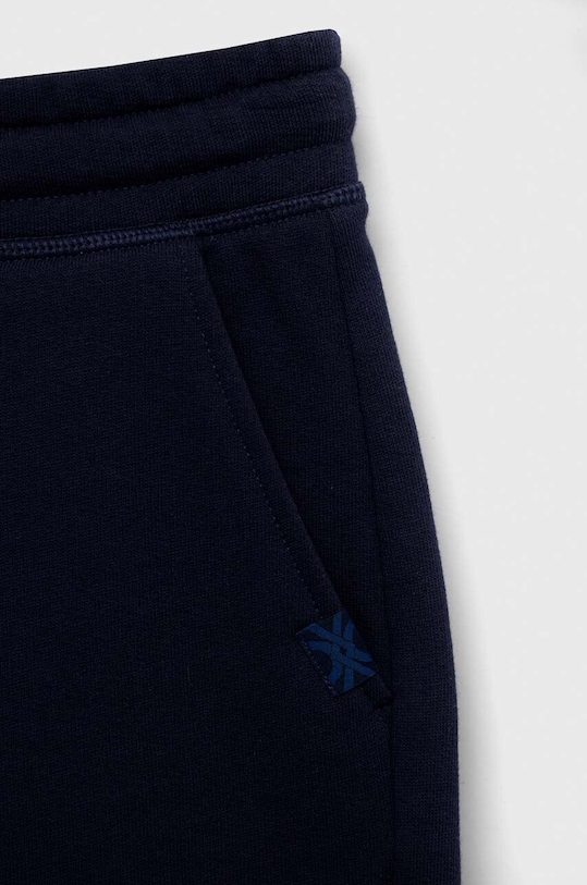 Dječaci Dječje pamučne kratke hlače United Colors of Benetton 3J68C901G.G.NOS mornarsko plava