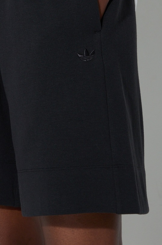 adidas szorty ESSENTIALS czarny IC5268