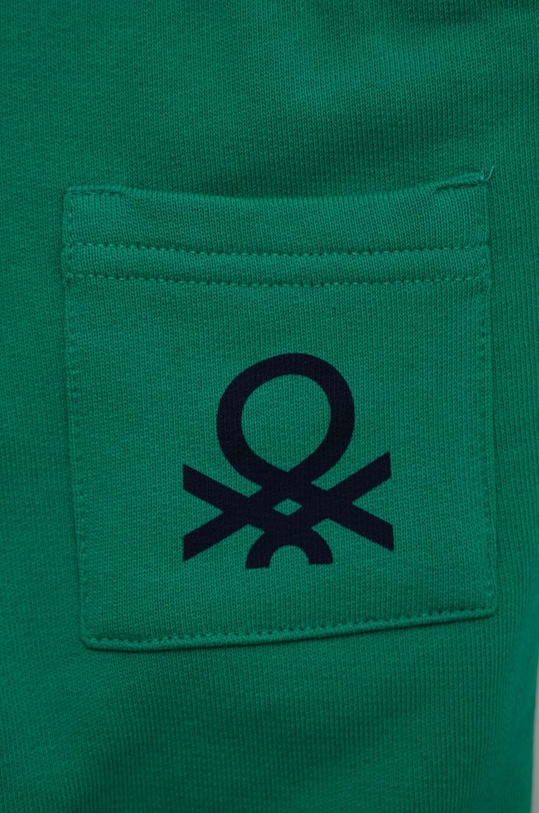Băieți United Colors of Benetton pantaloni scurți din bumbac pentru copii 3J70G900P.P.NOS verde