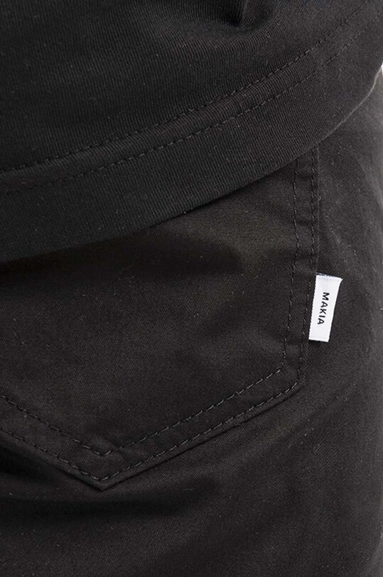 Makia shorts black M72013