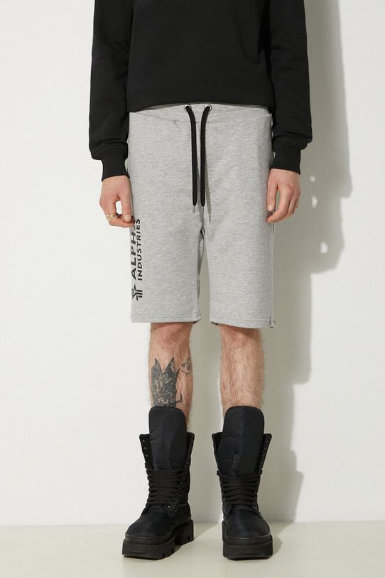 Alpha Industries shorts Basic