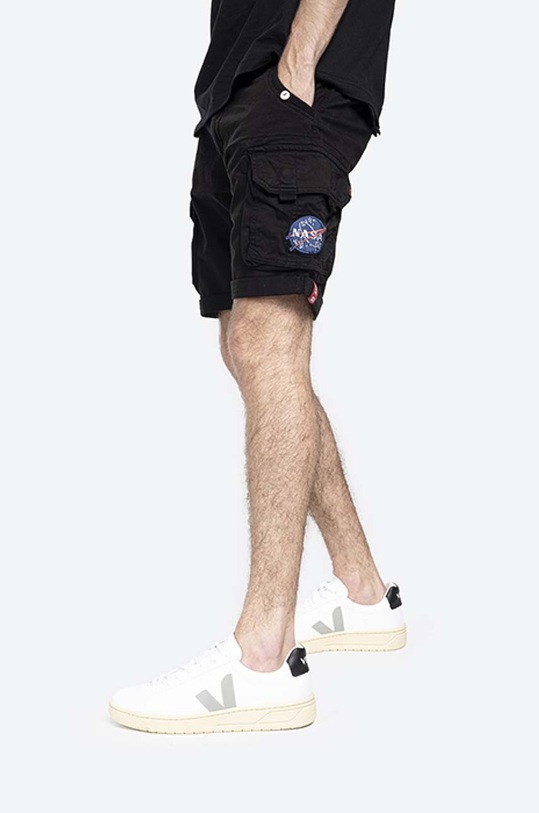Alpha Industries szorty x NASA 126207.03