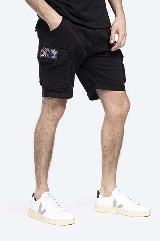 Alpha Industries szorty x NASA 126207.03