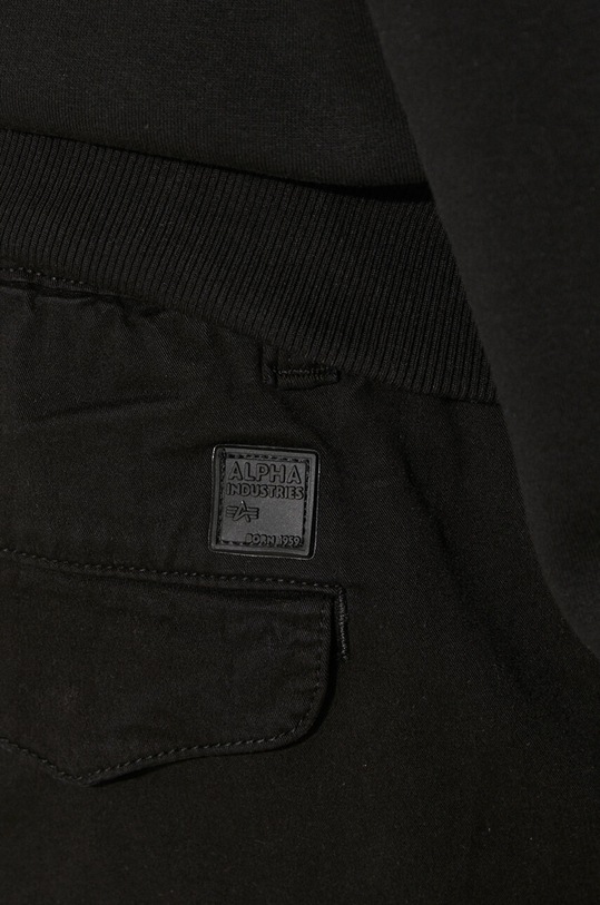 Alpha Industries shorts Airman 116211.03 black
