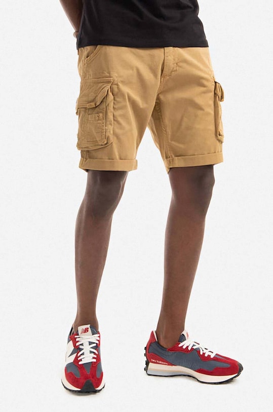 Хлопковые шорты Alpha Industries Crew Short хлопок бежевый 176203.14