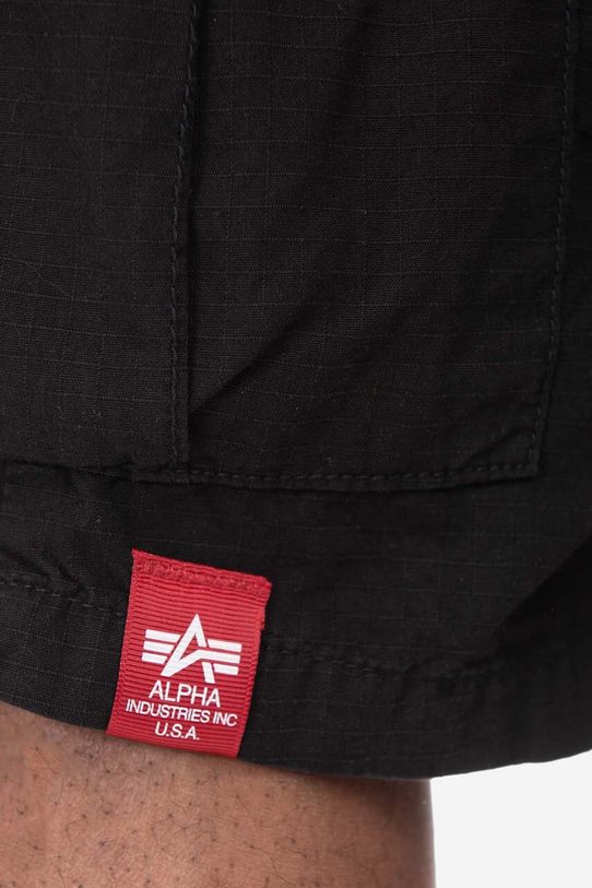 Βαμβακερό σορτσάκι Alpha Industries Ripstop Jogger 106250.03 μαύρο