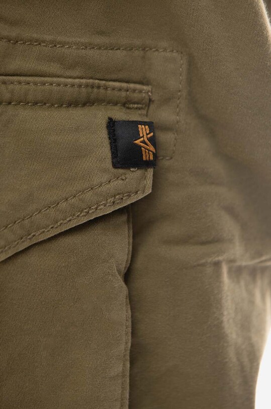 Шорти Alpha Industries 106251.11 зелений
