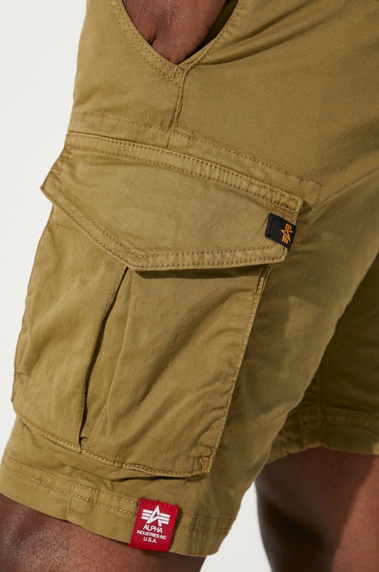 Kratke hlače Alpha Industries 106251.11 zelena