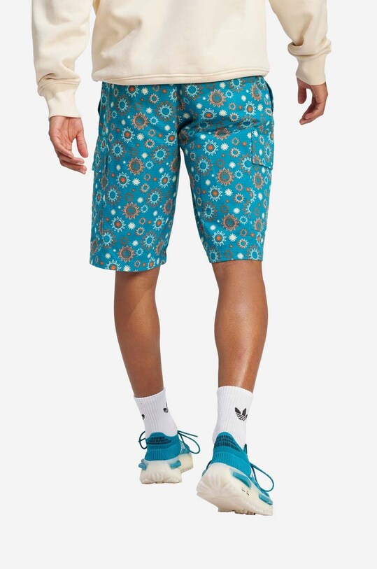 Одежда Хлопковые шорты adidas Adventure AOP Short IC2288 голубой