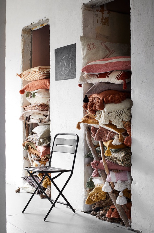 Salon i sypialnia Madam Stoltz poszewka na poduszkę JECU0311.O zielony