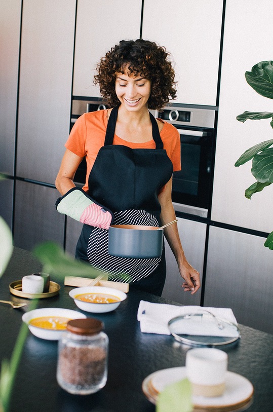 Kuchnia i bar DOIY zestaw kuchenny: fartuch, ściereczka i rękawica DYITAMASA multicolor