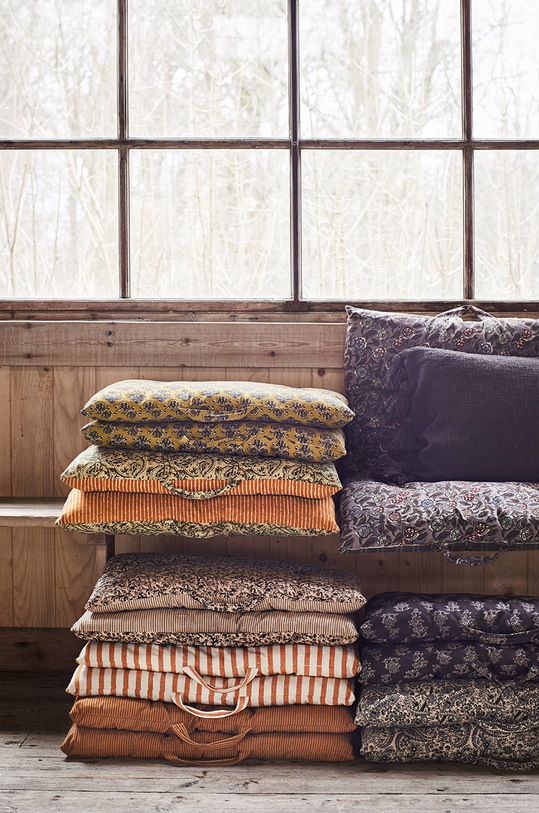 Sjedalica Madam Stoltz MP.60100.09 bež