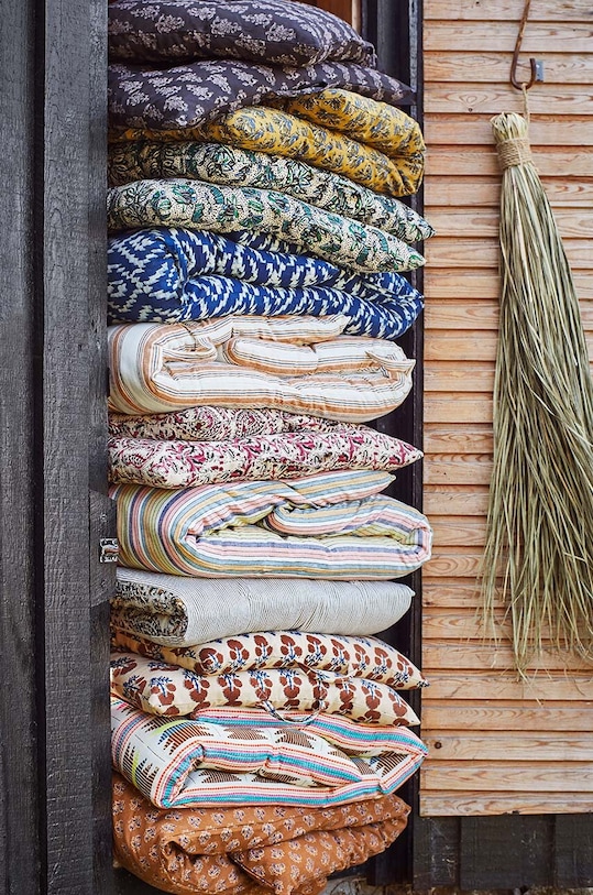 Vzmetnica Madam Stoltz pisana MP.70180.114