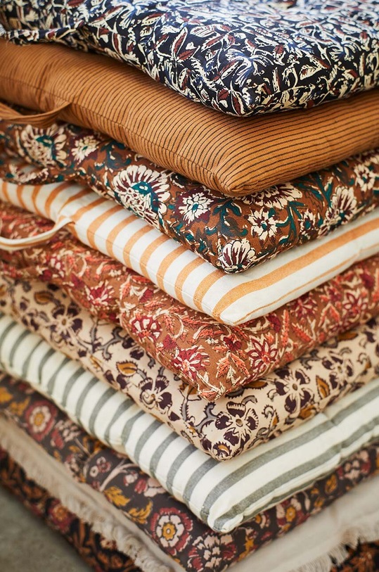 Salon i sypialnia Madam Stoltz materac MP.60100.50 brązowy