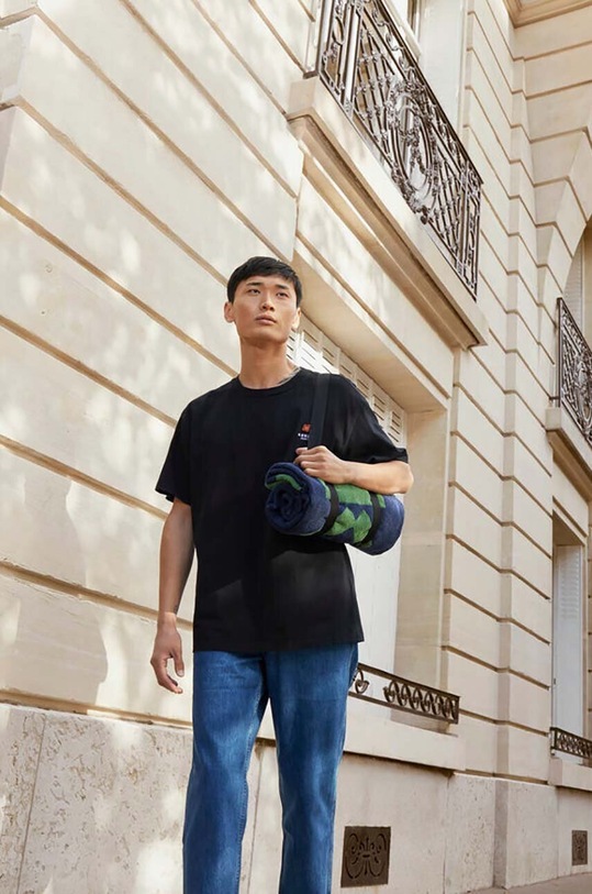 Kenzo ręcznik bawełniany KLABEL 90 x 160 cm 1023353