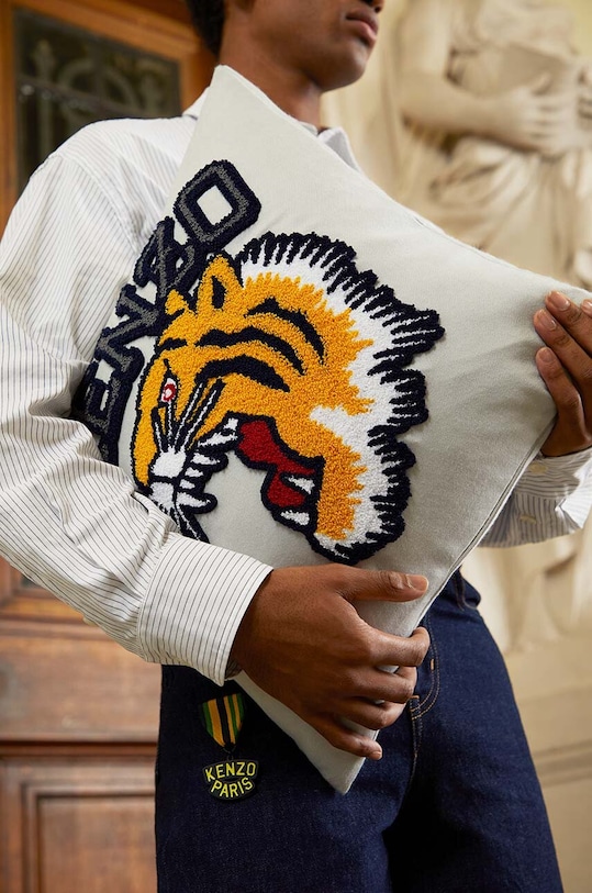 Kenzo poszewka dekoracyjna na poduszkę KVARSITY 45 x 45 cm multicolor 1028855