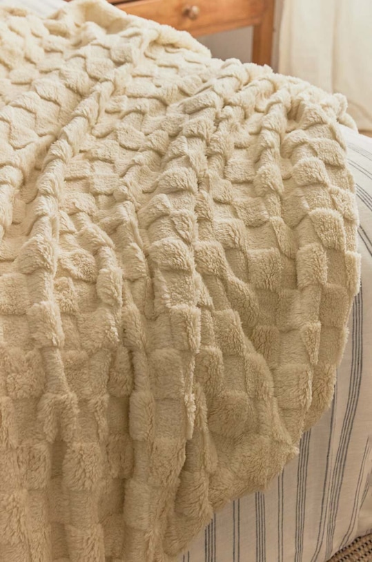 Всекидневна и спалня Покривало за легло Calma House Damero DAMERO.120P.CRU бежов