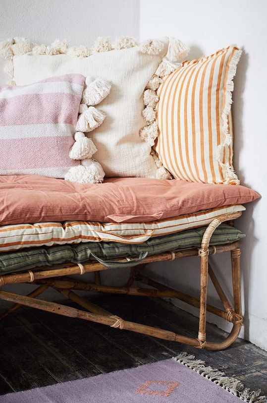 Madam Stoltz fata de perna decorativa 50 x 50 CC.5050.35 multicolor AA00