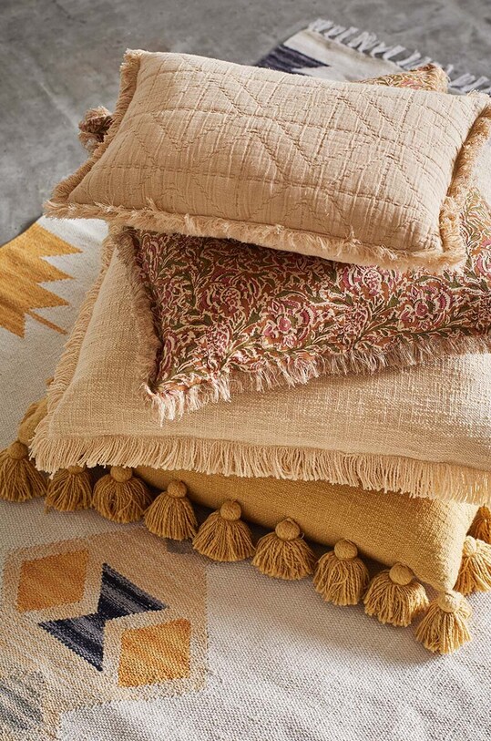 Madam Stoltz fata de perna decorativa 50 x 50 CC.5050.160 multicolor AA00