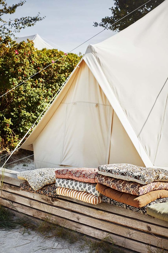 Подушка на стілець Madam Stoltz коричневий CP.4545.50