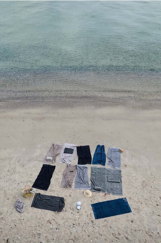 Fürdőszoba Zone Denmark közepes méretű pamut törölköző Classic Soft Grey 70 x 140 cm 331182 bézs