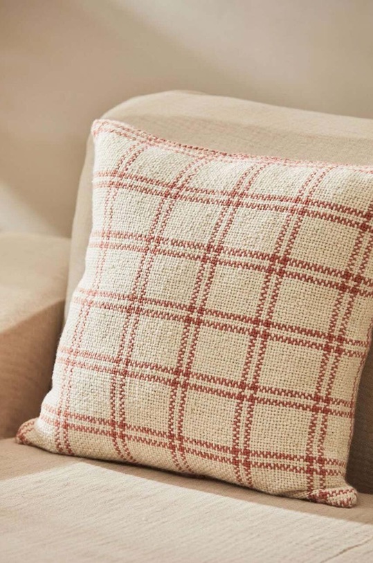 Calma House poszewka dekoracyjna na poduszkę Suecia 45 x 45 cm multicolor SUECIA.45.ROS