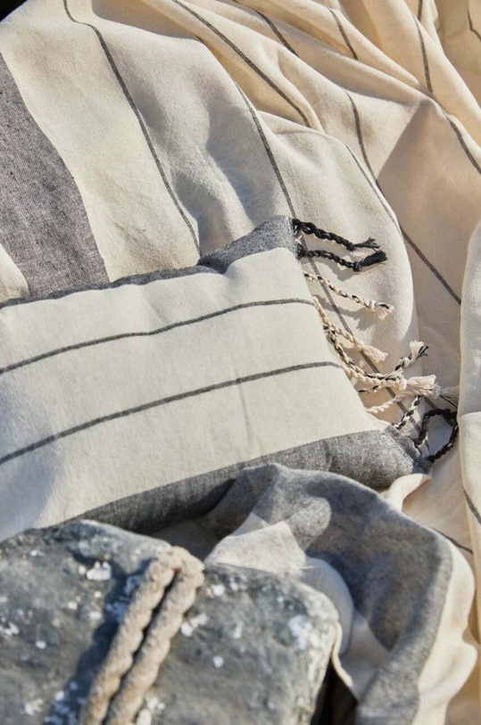 Plážový polštář Calma House Tiana 20 x 30 cm vícebarevná TIANA.20R.NEG