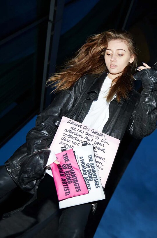 Σετ τσαντάκια LOQI GUERRILLA GIRLS 3-pack Q.ZP.GG πολύχρωμο