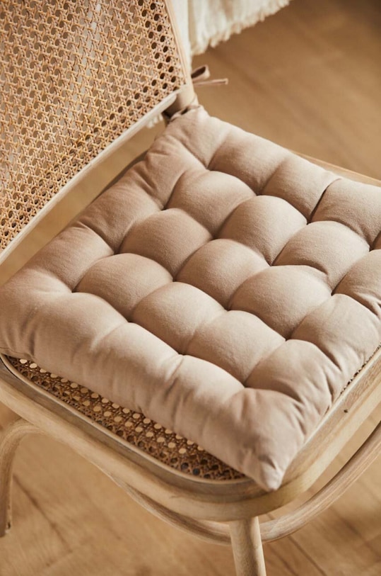 Calma House poduszka na krzesło Gavema 40 x 40 x 4 cm GAVEMA.40G.PIE beżowy AA00