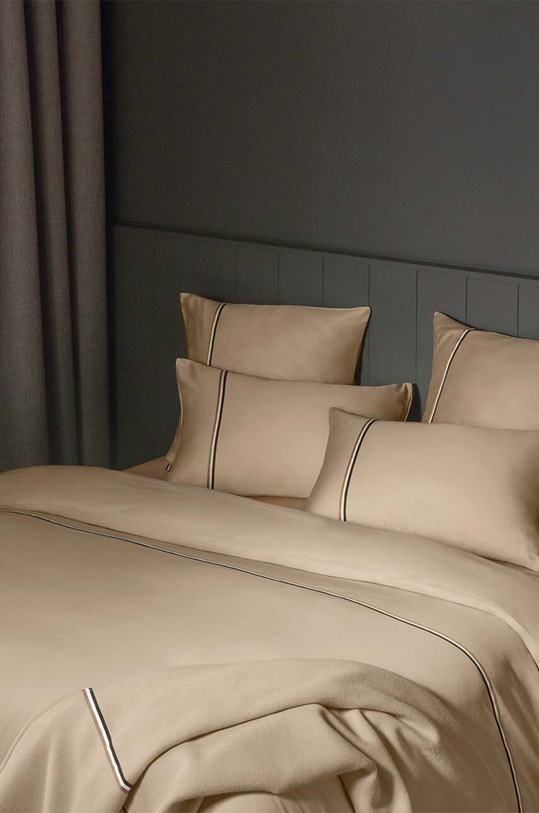 Гостиная и спальня Простынь с резинкой BOSS BLINEA Beige 180 x 200 cm 1040982 бежевый