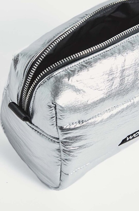 Akcesoria WOUF kosmetyczka Silver Glossy MBQ240039 multicolor