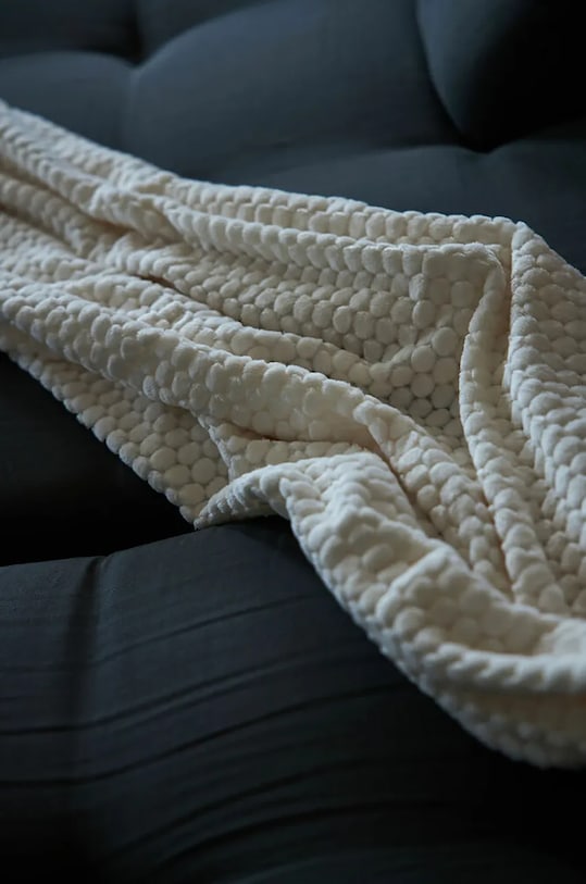 Salon i sypialnia Sagaform koc Maja 130 x 170 cm 5018220 biały