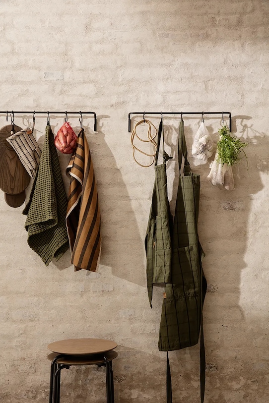 Kuchyňa a bar Nástenný vešiak ferm LIVING Kitchen Rod 55 cm 5480 čierna