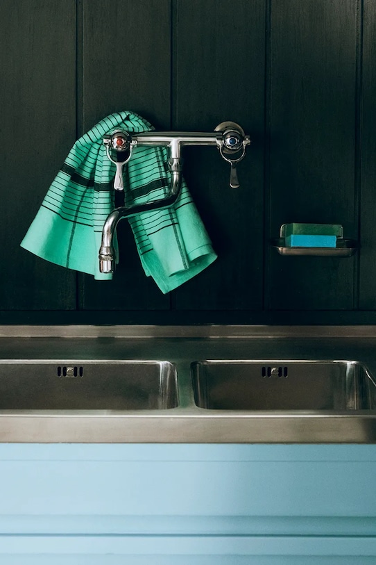 HAY ściereczka kuchenna z dodatkiem lnu Linear 52 x 80 cm AE746.E494.AB80 zielony AA00