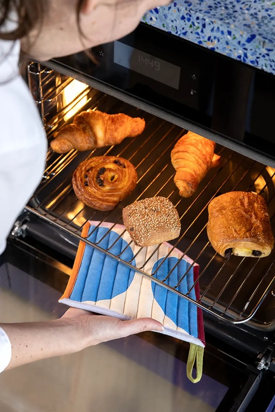 Kuchyňa a bar &k amsterdam kuchynská rukavica bavlnená 20 x 21 cm 6046.04 viacfarebná