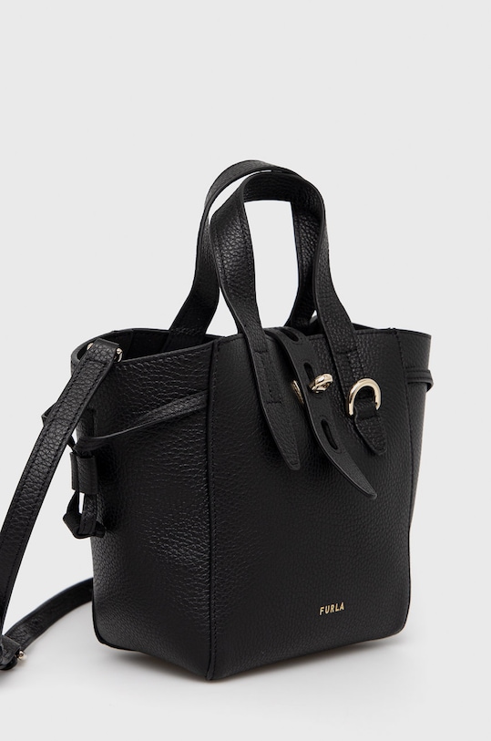 Kožená kabelka Furla BASRFUA.HSF000.O6000. černá AA00