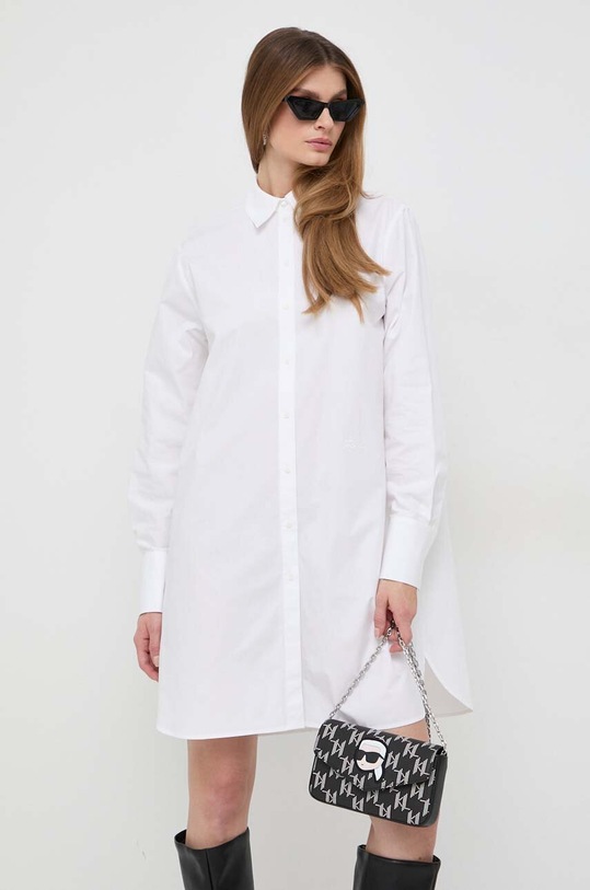 Karl Lagerfeld poseta 240W3238